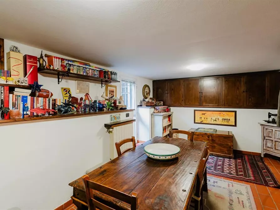 Immagine 16 di Casa trifamiliare in vendita  a Pietrasanta