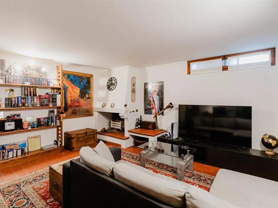 Immagine 13 di Casa trifamiliare in vendita  a Pietrasanta