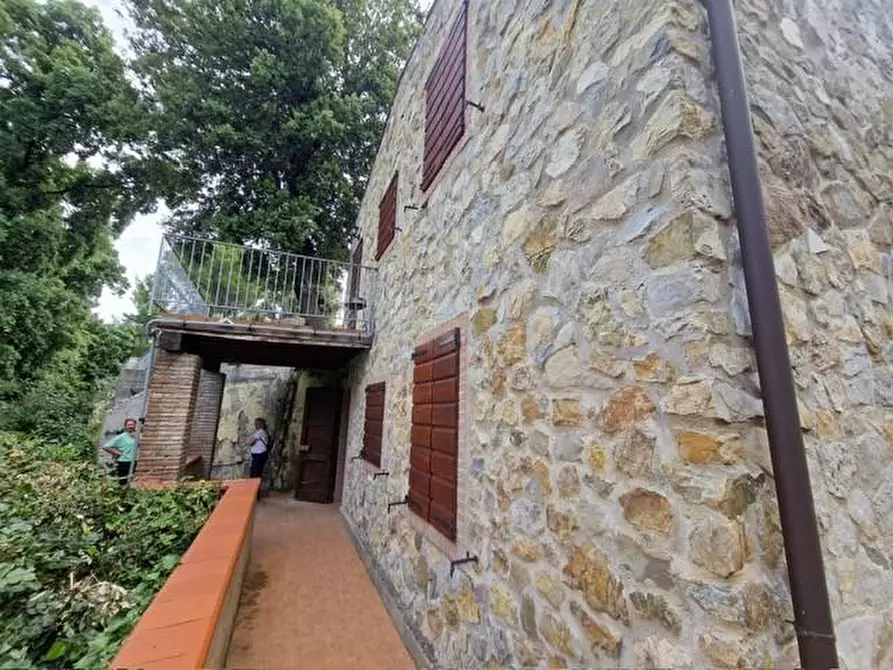 Immagine 4 di Casa bifamiliare in vendita  a Santa Luce