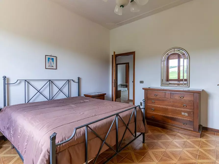 Immagine 40 di Villa in vendita  a Vinci