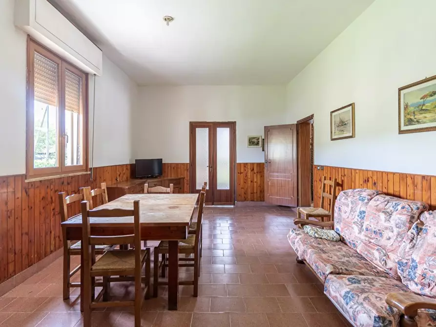 Immagine 22 di Villa in vendita  a Vinci