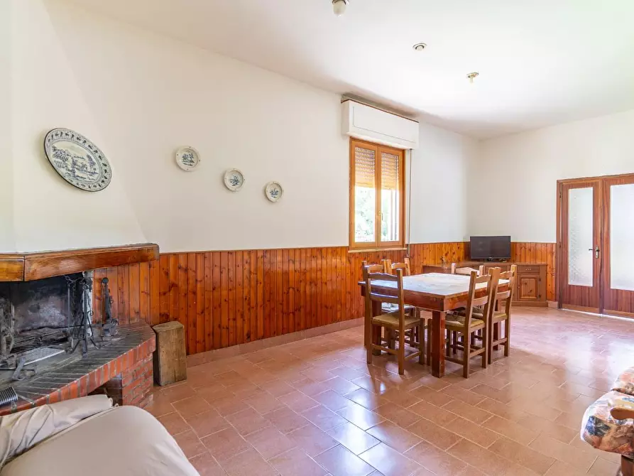 Immagine 21 di Villa in vendita  a Vinci