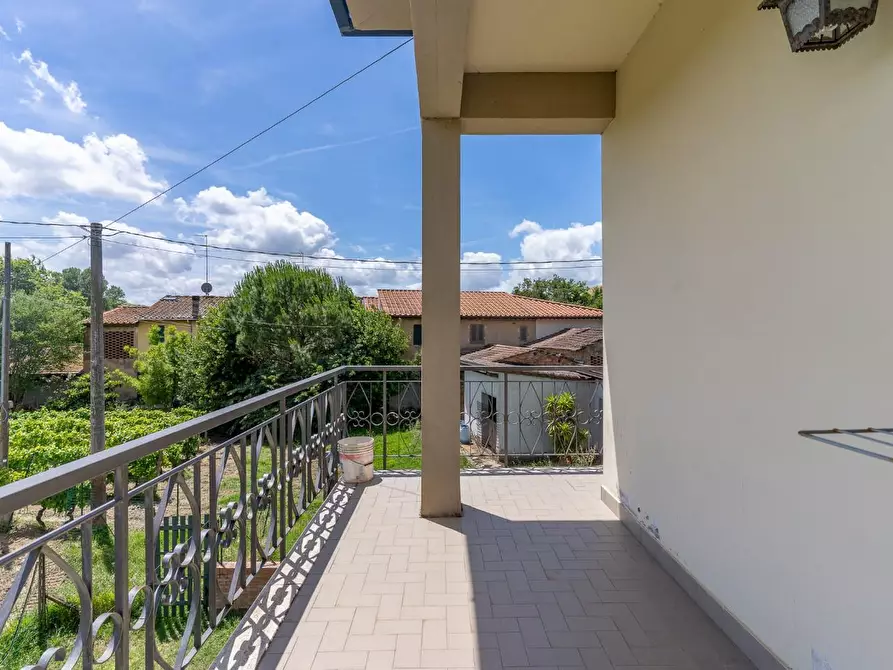 Immagine 31 di Villa in vendita  a Vinci