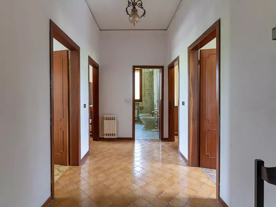 Immagine 32 di Villa in vendita  a Vinci