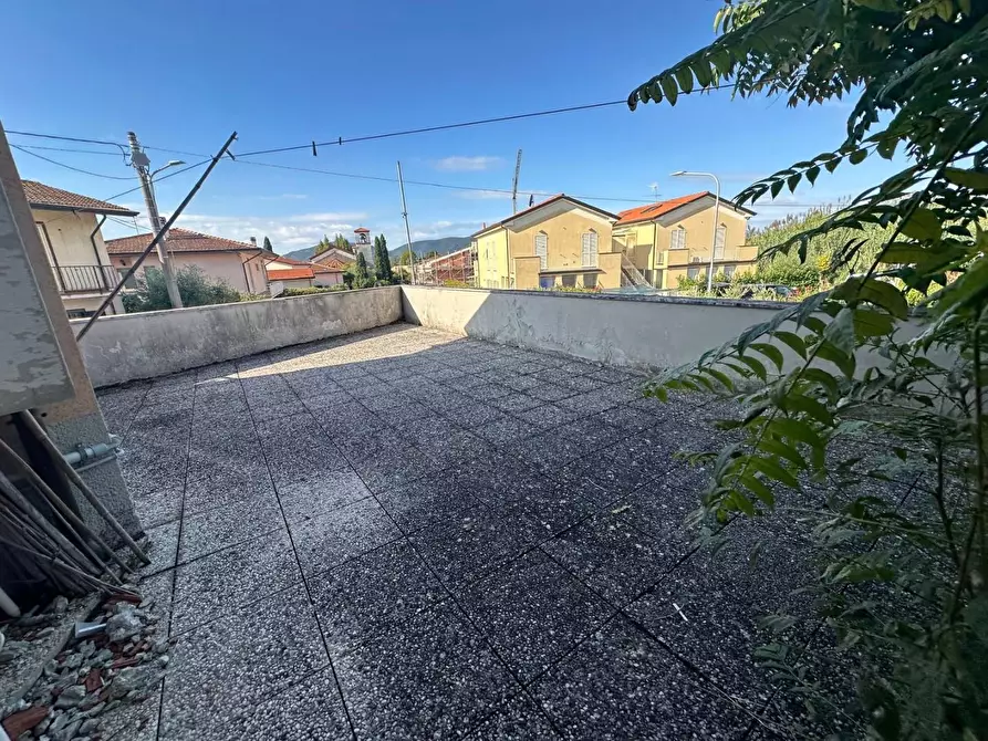 Immagine 53 di Villa in vendita  a Castelnuovo Magra