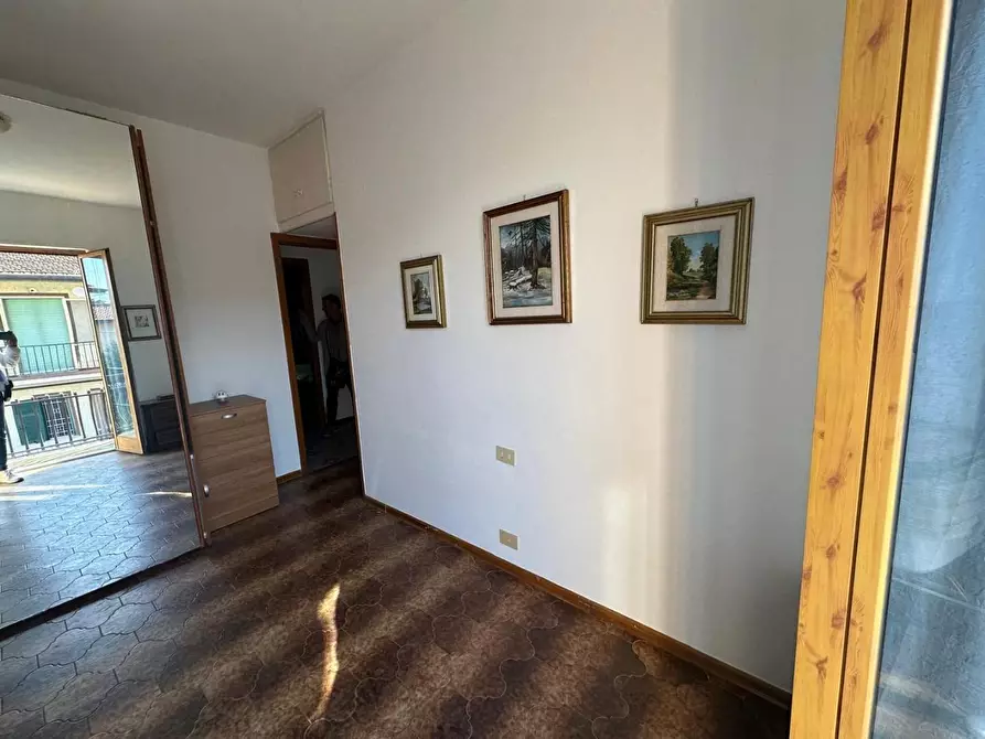 Immagine 42 di Villa in vendita  a Castelnuovo Magra