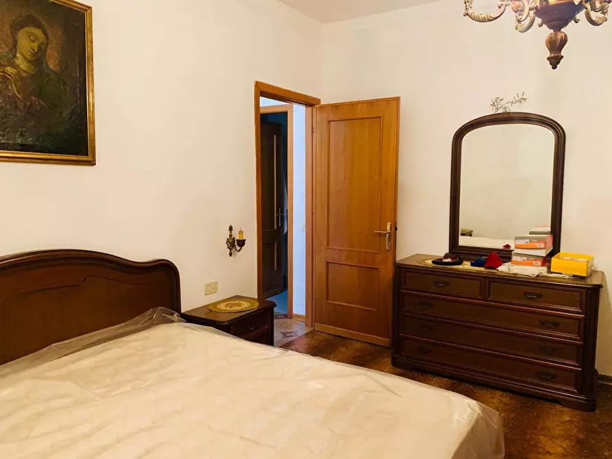 Immagine 26 di Villa in vendita  a Castelnuovo Magra