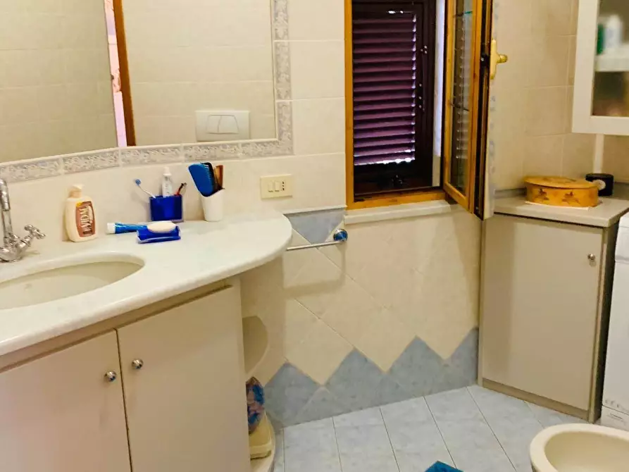 Immagine 29 di Villa in vendita  a Castelnuovo Magra