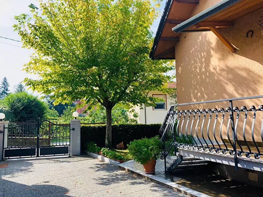 Immagine 27 di Villa in vendita  a Castelnuovo Magra