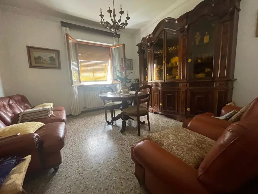 Immagine 2 di Appartamento in vendita  a Poggibonsi