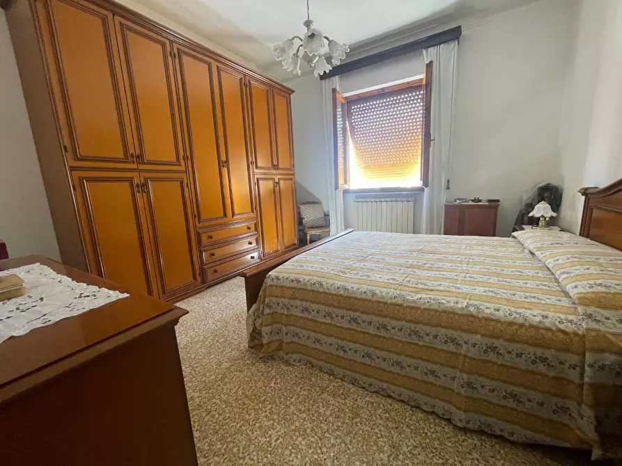 Immagine 5 di Appartamento in vendita  a Poggibonsi