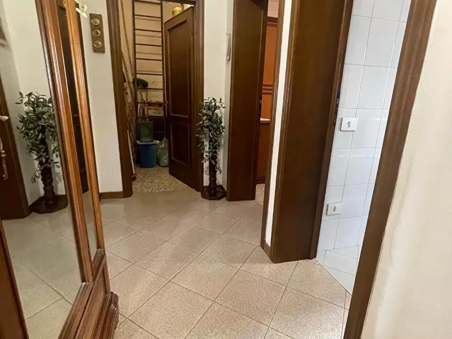 Immagine 4 di Appartamento in vendita  a Poggibonsi