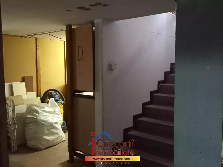 Immagine 7 di Attività commerciale in vendita  a Empoli