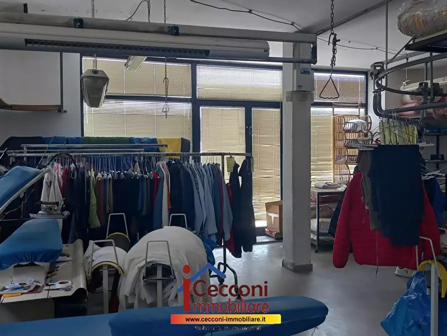 Immagine 6 di Attività commerciale in vendita  a Empoli