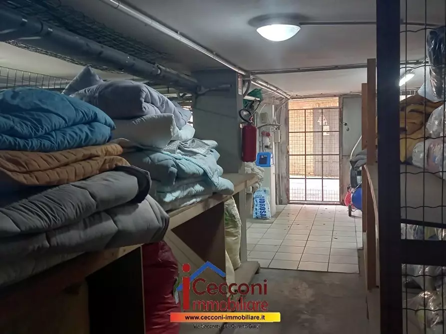 Immagine 8 di Attività commerciale in vendita  a Empoli