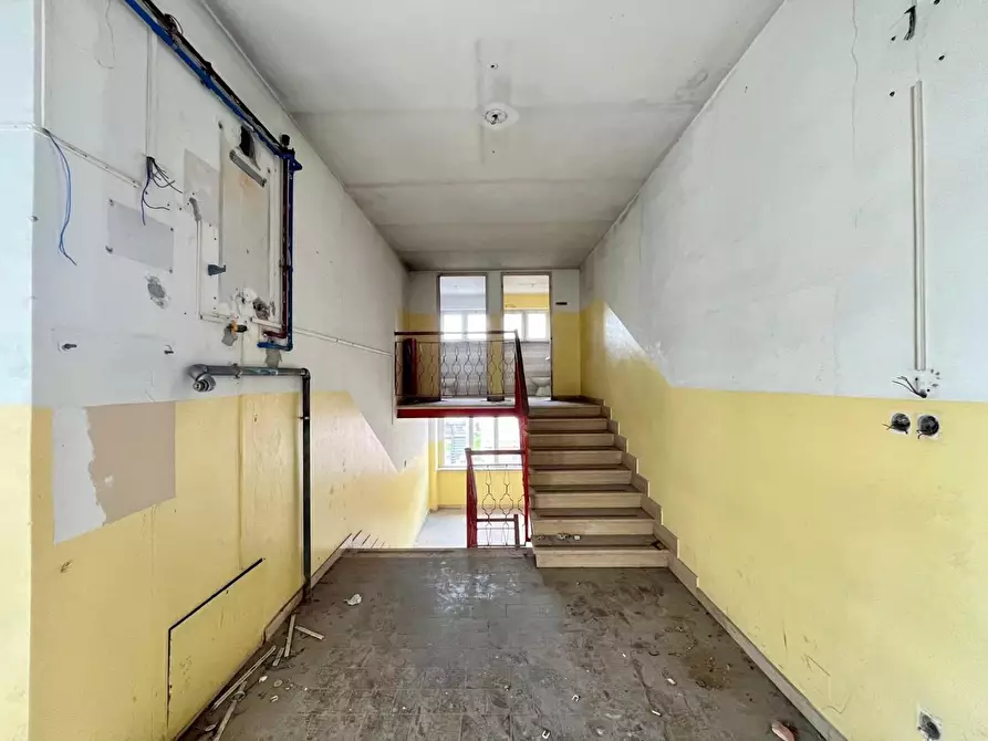 Immagine 8 di Villa in vendita  a San Giuliano Terme