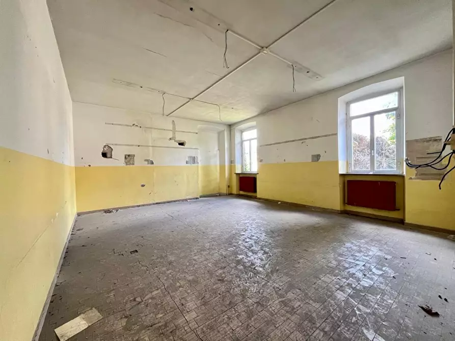 Immagine 3 di Villa in vendita  a San Giuliano Terme