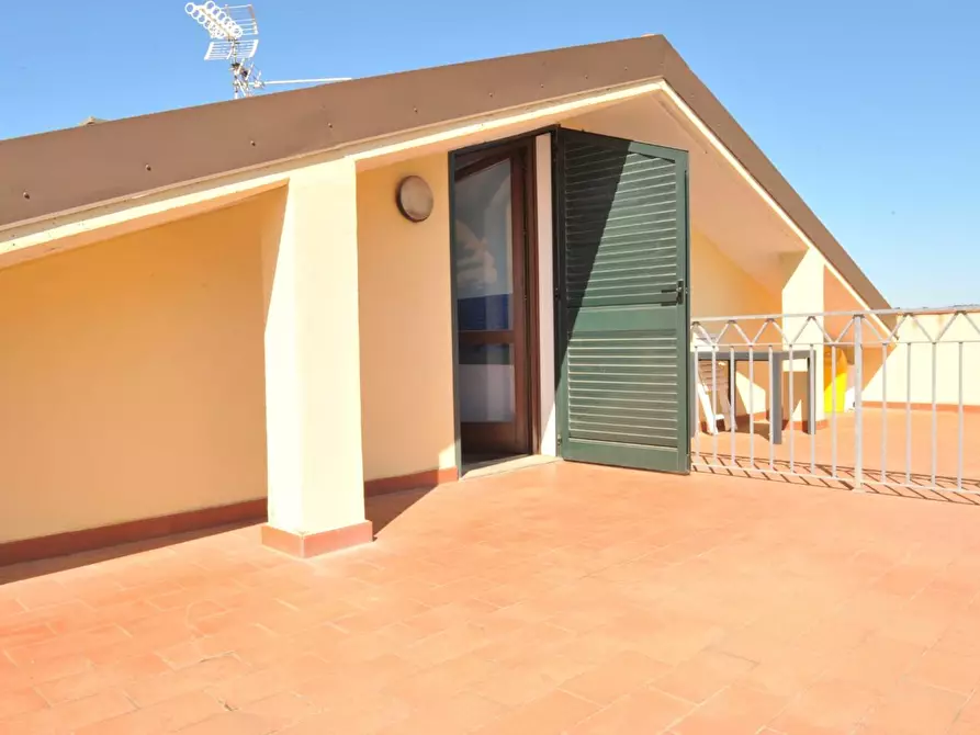 Immagine 5 di Appartamento in vendita  a Rosignano Marittimo