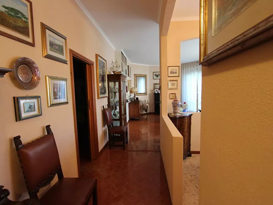 Immagine 13 di Appartamento in vendita  a Lerici