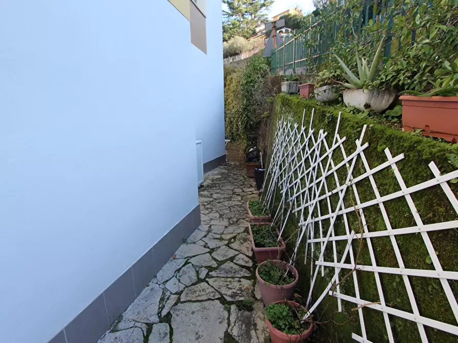 Immagine 36 di Appartamento in vendita  a Lerici