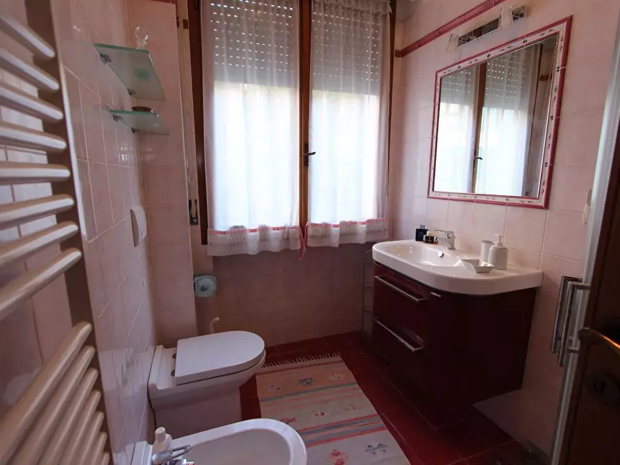 Immagine 32 di Appartamento in vendita  a Lerici