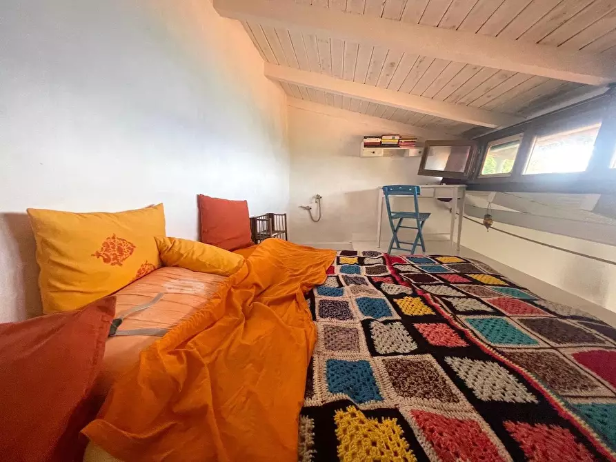 Immagine 21 di Casa indipendente in vendita  a La Spezia