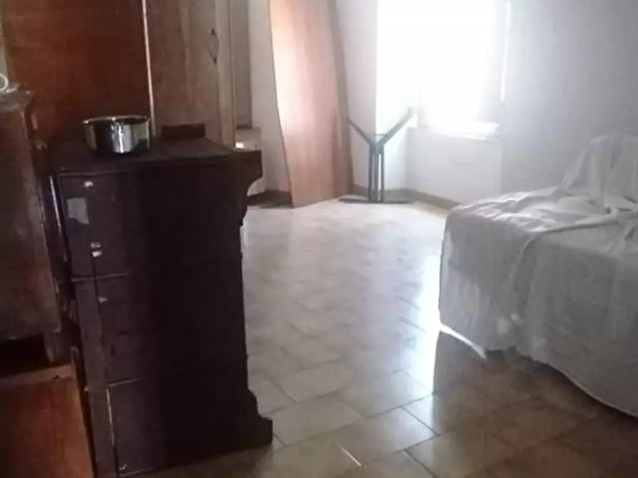 Immagine 26 di Casa indipendente in vendita  a Massa