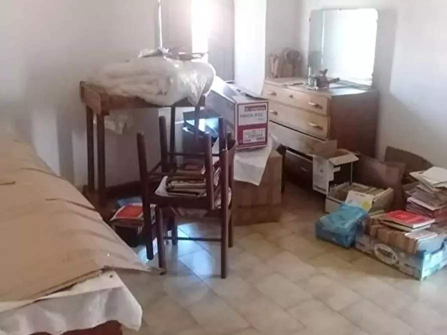 Immagine 36 di Casa indipendente in vendita  a Massa