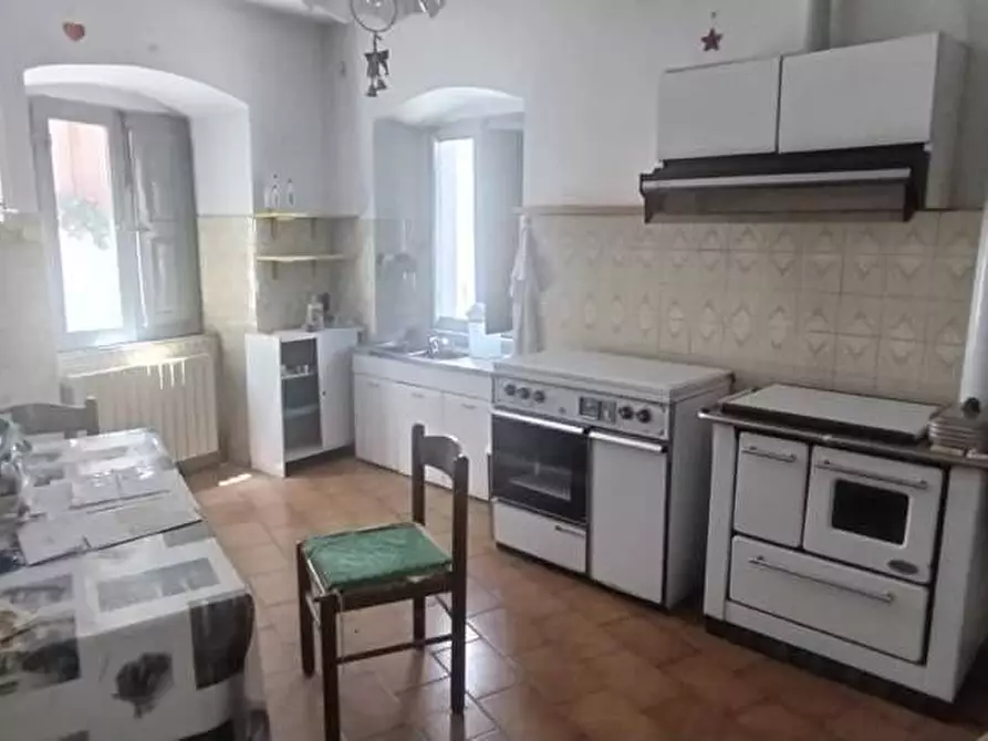 Immagine 8 di Casa indipendente in vendita  a Massa