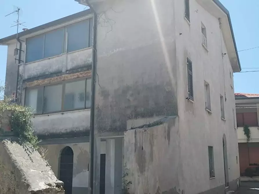 Immagine 5 di Casa indipendente in vendita  a Massa