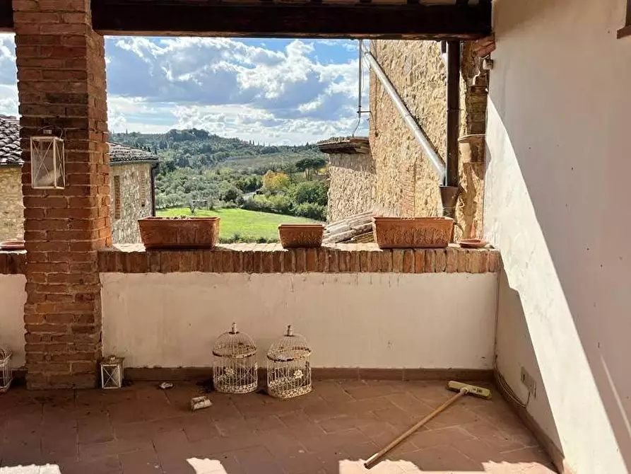 Immagine 12 di Appartamento in vendita  a Siena