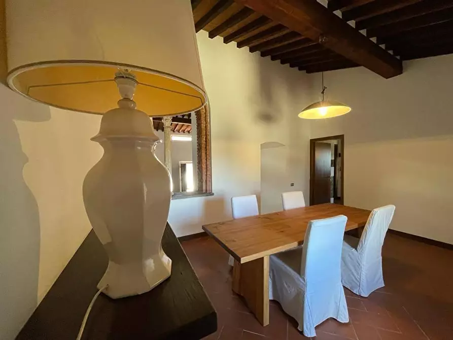 Immagine 2 di Appartamento in vendita  a Siena