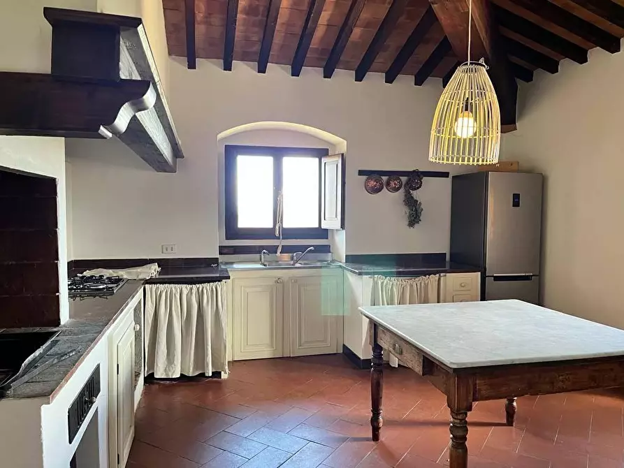 Immagine 19 di Appartamento in vendita  a Siena