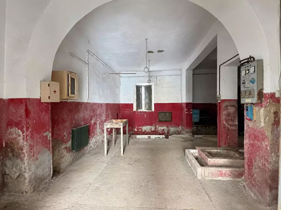 Immagine 3 di Palazzo in vendita  a Peccioli