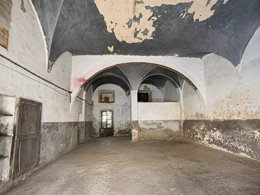 Immagine 2 di Palazzo in vendita  a Peccioli