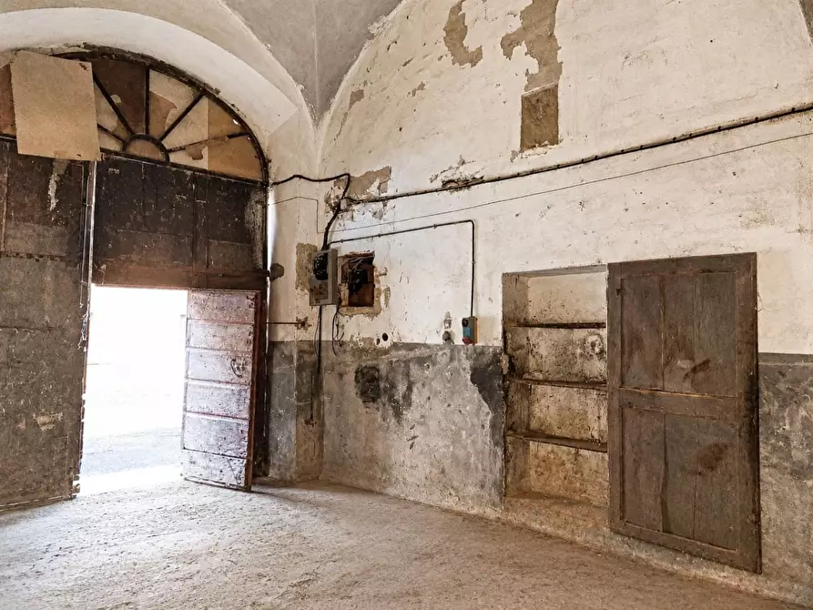 Immagine 6 di Palazzo in vendita  a Peccioli