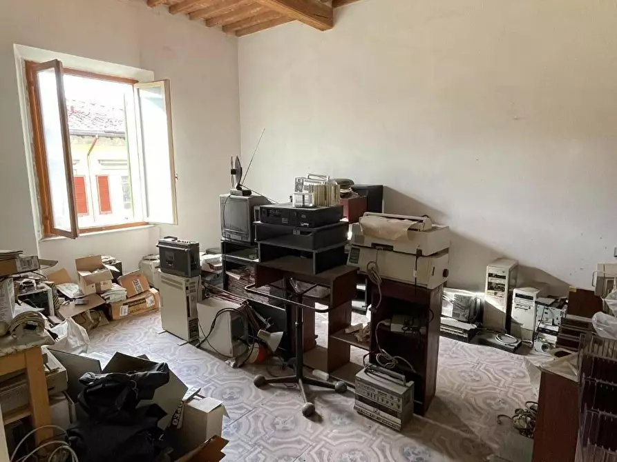 Immagine 10 di Appartamento in vendita  a Pisa