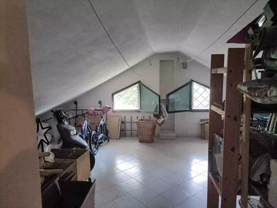 Immagine 13 di Casa indipendente in vendita  a Massa