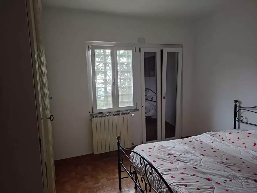 Immagine 10 di Casa indipendente in vendita  a Massa