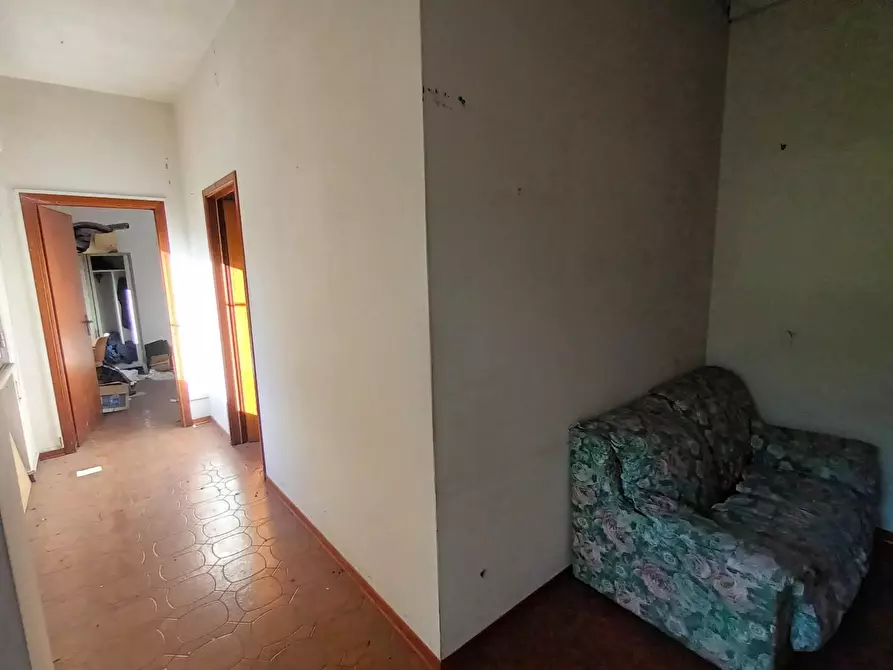 Immagine 26 di Capannone industriale in vendita  a Borgo A Mozzano