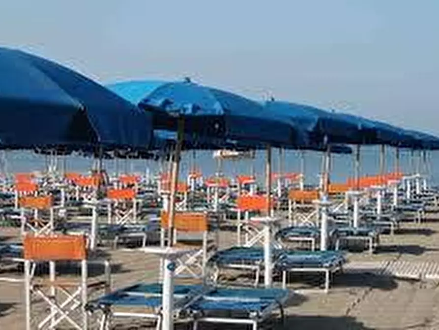 Immagine 12 di Casa indipendente in vendita  a Carrara