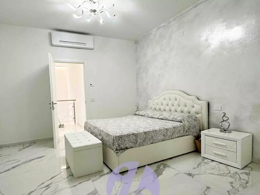 Immagine 27 di Casa bifamiliare in vendita  a Pietrasanta