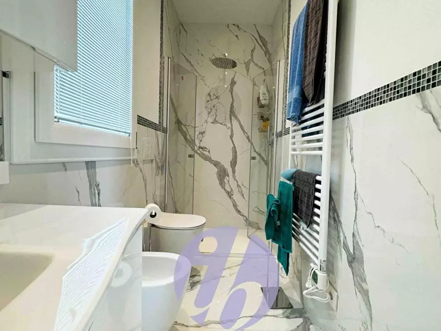 Immagine 23 di Casa bifamiliare in vendita  a Pietrasanta