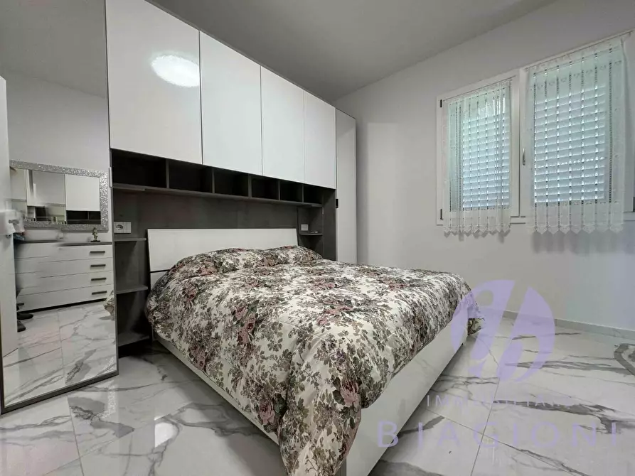 Immagine 16 di Casa bifamiliare in vendita  a Pietrasanta