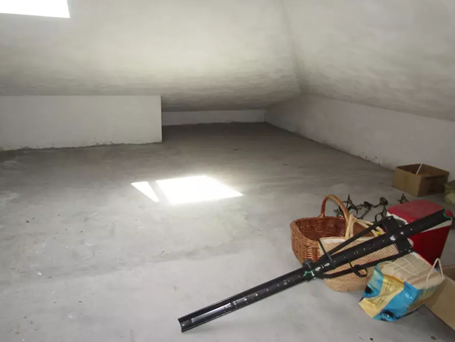 Immagine 15 di Casa bifamiliare in vendita  a Carrara