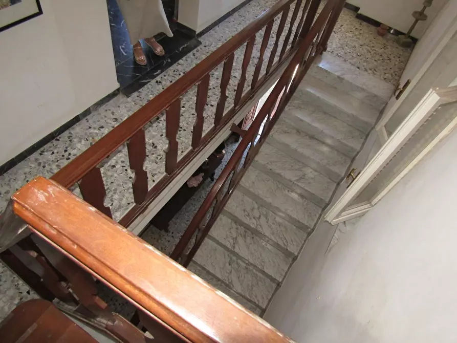 Immagine 17 di Casa bifamiliare in vendita  a Carrara