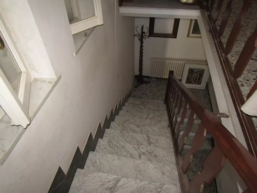 Immagine 4 di Casa bifamiliare in vendita  a Carrara