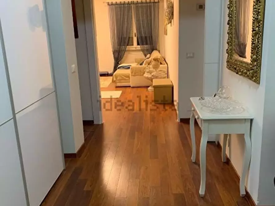 Immagine 4 di Appartamento in vendita  a Carrara