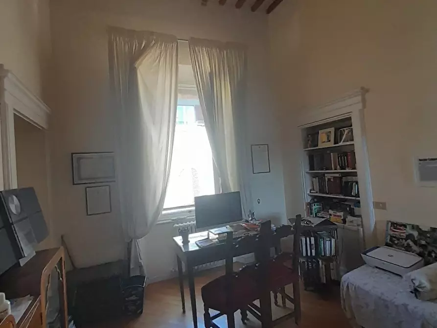 Immagine 10 di Appartamento in vendita  a Pisa