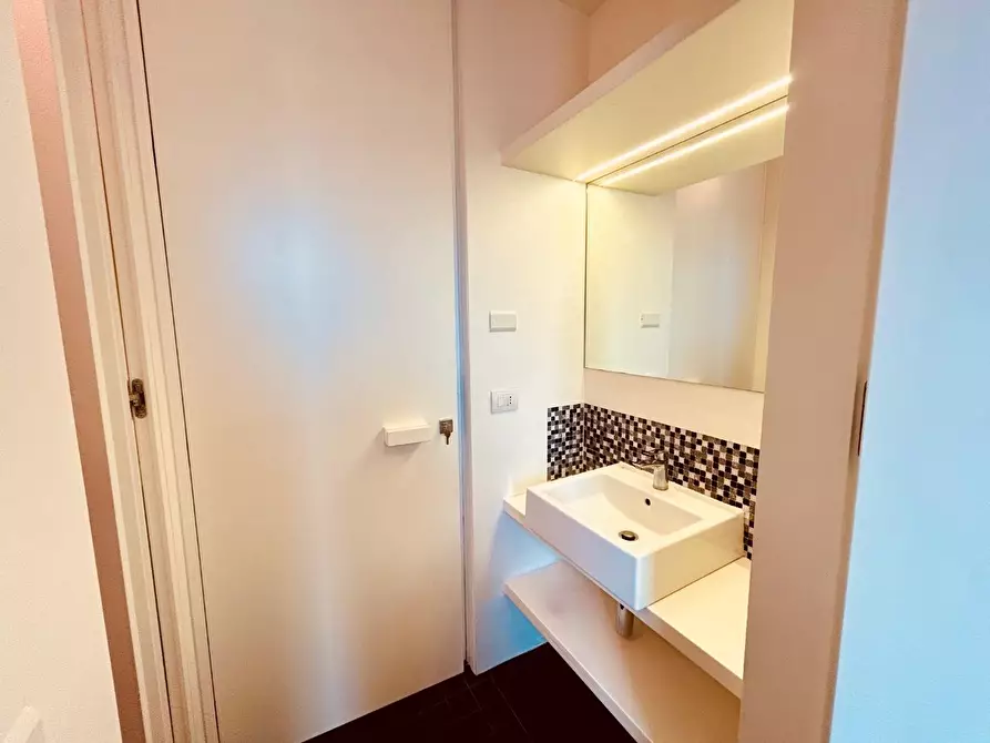 Immagine 23 di Appartamento in vendita  a Empoli